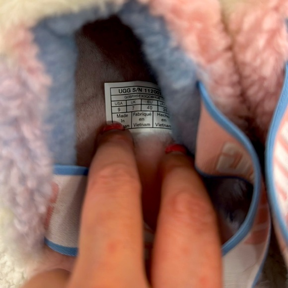 New UGG Fluff Yeah slide flat sandals in Multi color in size 9 - Picture 6 of 8